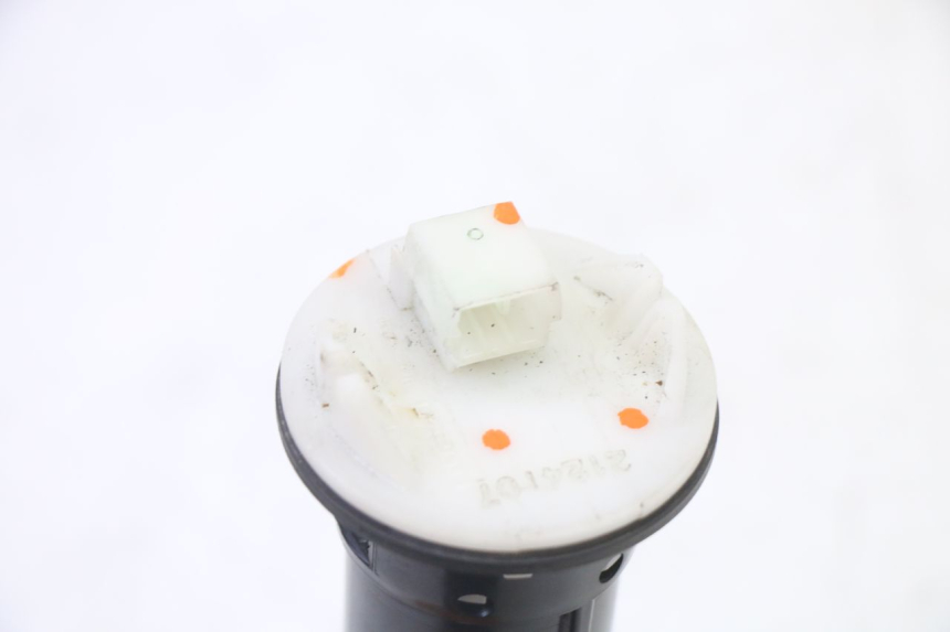 photo de JAUGE RESERVOIR ESSENCE PIAGGIO MP3 HPE 310 (2024 - 2025)