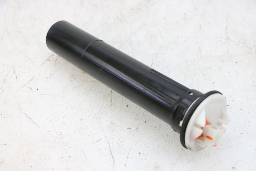 photo de JAUGE RESERVOIR ESSENCE PIAGGIO MP3 HPE 300 (2019 - 2026) - Autre angle de vue