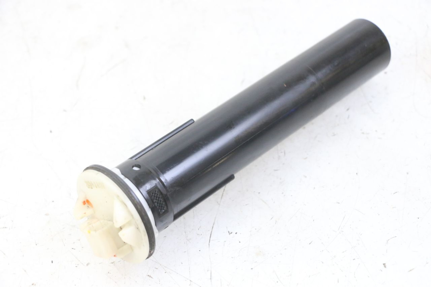 photo de JAUGE RESERVOIR ESSENCE PIAGGIO MP3 LT 300 (2010 - 2016)
