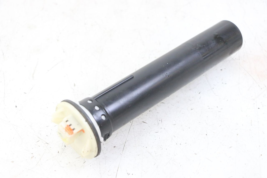 photo de JAUGE RESERVOIR ESSENCE PIAGGIO MP3 LT 400 (2007 - 2012)