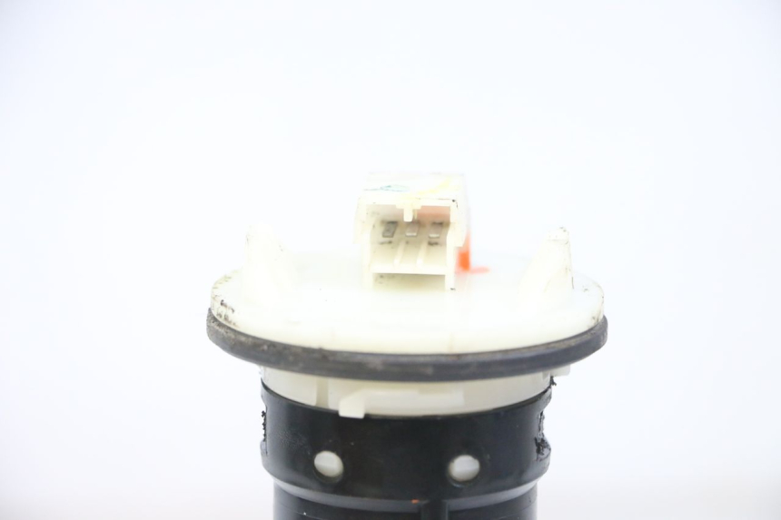 photo de JAUGE RESERVOIR ESSENCE PIAGGIO MP3 LT 400 (2007 - 2012)
