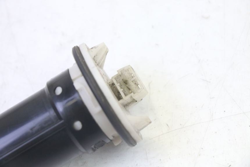 photo de JAUGE RESERVOIR ESSENCE PIAGGIO MP3 500 (2011 - 2015)