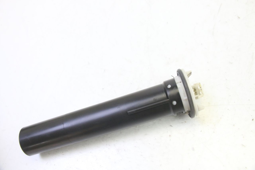 photo de JAUGE RESERVOIR ESSENCE PIAGGIO MP3 125 (2006 - 2014)