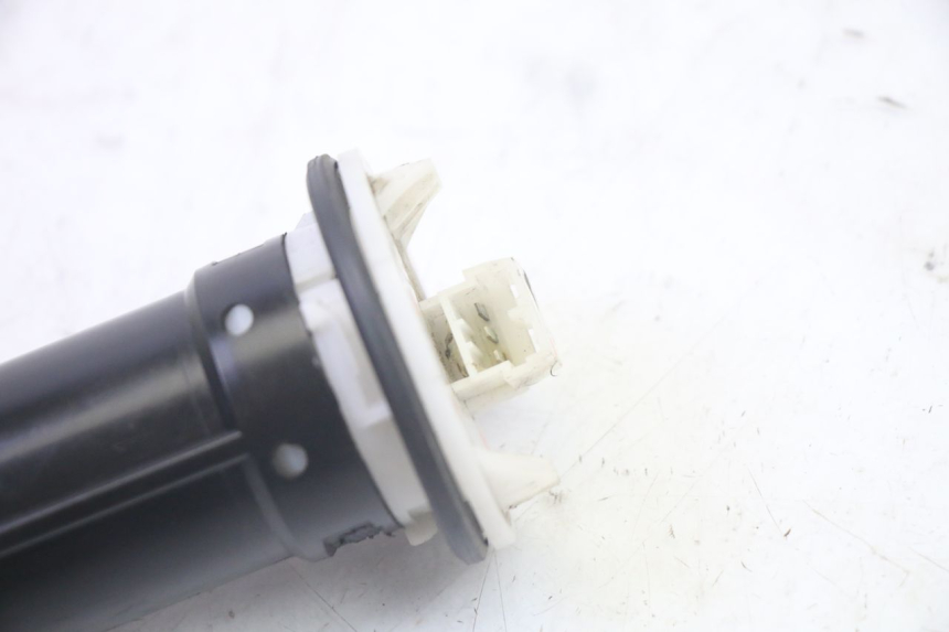 photo de JAUGE RESERVOIR ESSENCE PIAGGIO MP3 500 (2016 - 2018) - Détail de la pièce