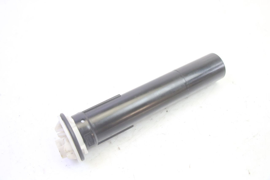photo de JAUGE RESERVOIR ESSENCE PIAGGIO MP3 500 (2016 - 2018) - Gros plan technique