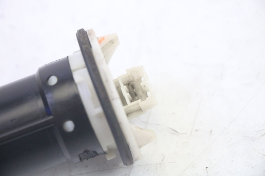 photo de JAUGE RESERVOIR ESSENCE PIAGGIO MP3 RL 250 (2006 - 2010) - Détail de la pièce