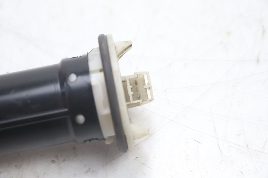 photo de JAUGE RESERVOIR ESSENCE PIAGGIO MP3 125 (2006 - 2014) - Détail de la pièce