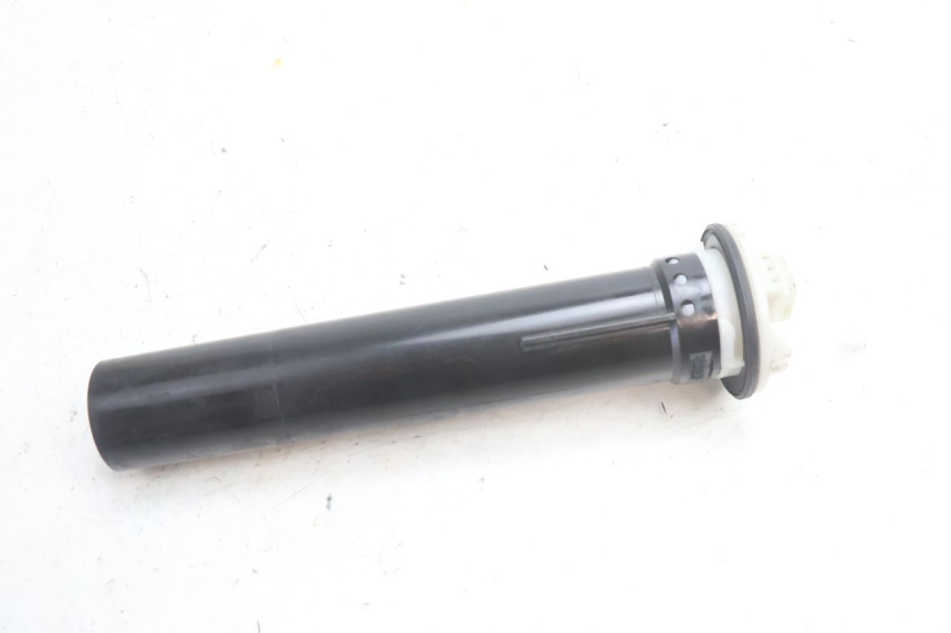 photo de JAUGE RESERVOIR ESSENCE PIAGGIO MP3 500 (2016 - 2018) - Autre angle de vue
