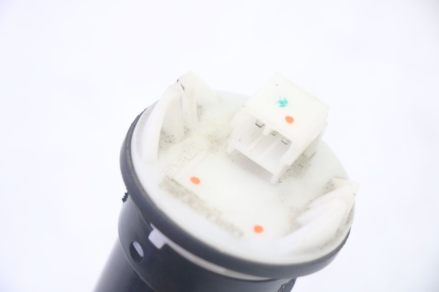 photo de JAUGE RESERVOIR ESSENCE YAMAHA NEOS NEO'S 4T 50 (2008 - 2016) - Autre angle de vue