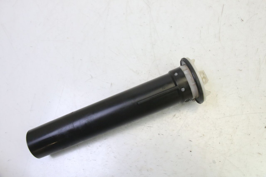 photo de JAUGE RESERVOIR ESSENCE PIAGGIO NEW TYPHOON 50 (2010 - 2017)