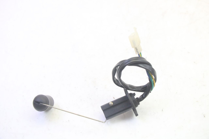 photo de JAUGE RESERVOIR ESSENCE JM MOTORS OLDIES GT 4T 50 (2018 - 2025) - Détail de la pièce