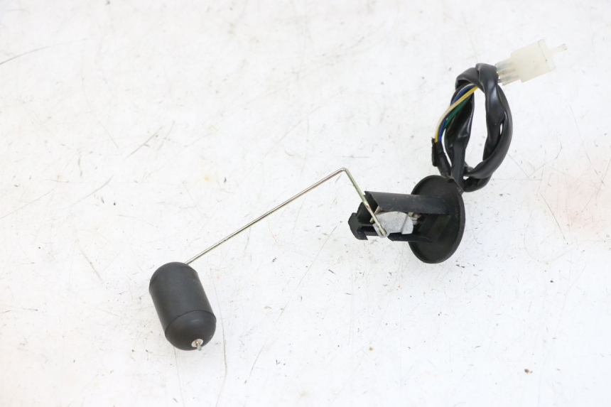 photo de JAUGE RESERVOIR ESSENCE JM MOTORS OLDIES GT 4T 50 (2018 - 2025) - Détail de la pièce