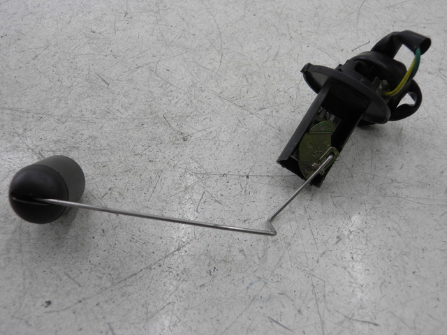 photo de JAUGE RESERVOIR ESSENCE PEUGEOT TWEET 4T 50 (2010 - 2014)