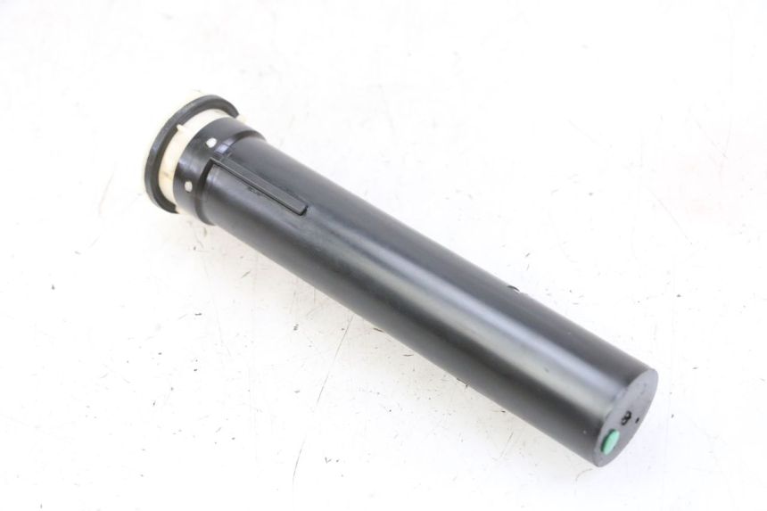 photo de JAUGE RESERVOIR ESSENCE PIAGGIO VESPA GRANTURISMO 200 (2004 - 2005)