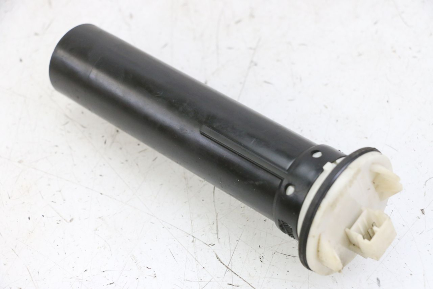 photo de JAUGE RESERVOIR ESSENCE PIAGGIO VESPA LX 150 (2005 - 2013)