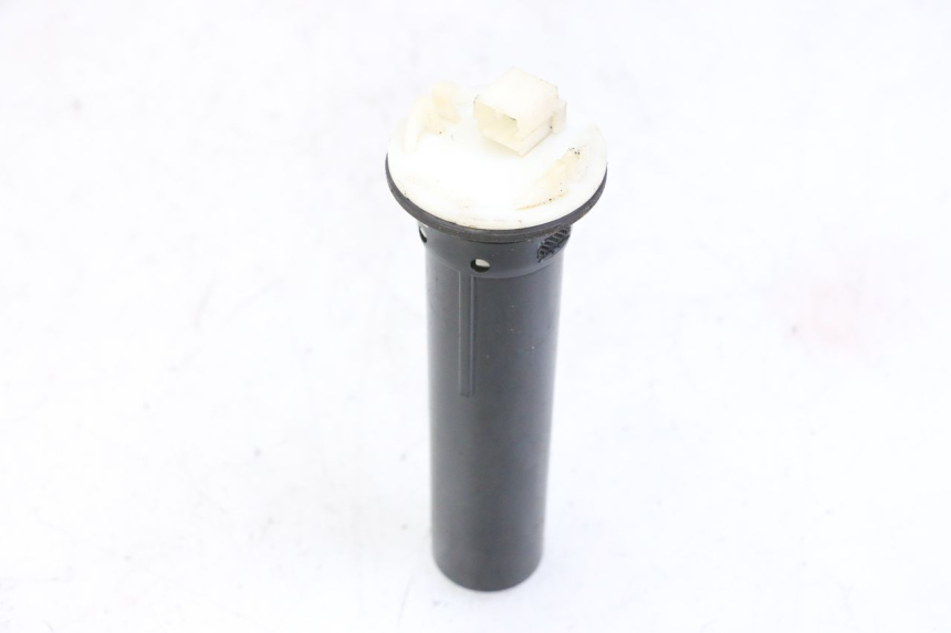 photo de JAUGE RESERVOIR ESSENCE PIAGGIO VESPA LX 150 (2005 - 2013)
