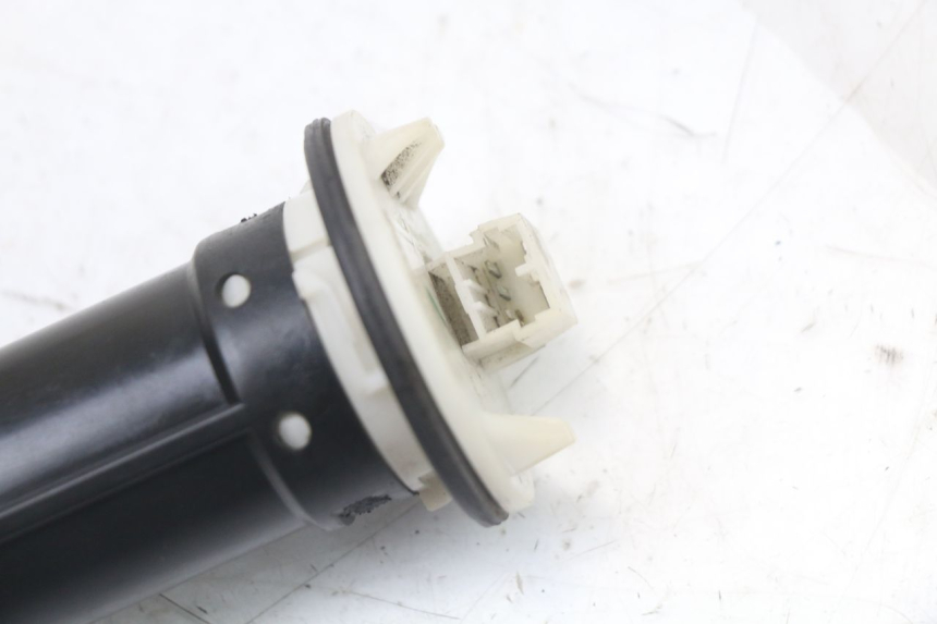 photo de JAUGE RESERVOIR ESSENCE PIAGGIO VESPA LX 2T 50 (2005 - 2013)