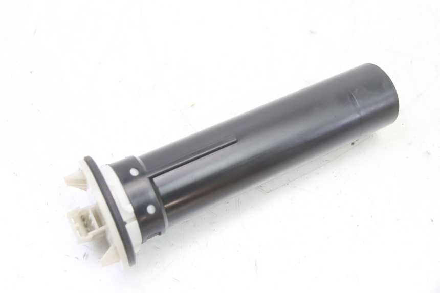 photo de JAUGE RESERVOIR ESSENCE PIAGGIO VESPA S 2T 50 (2007 - 2014)