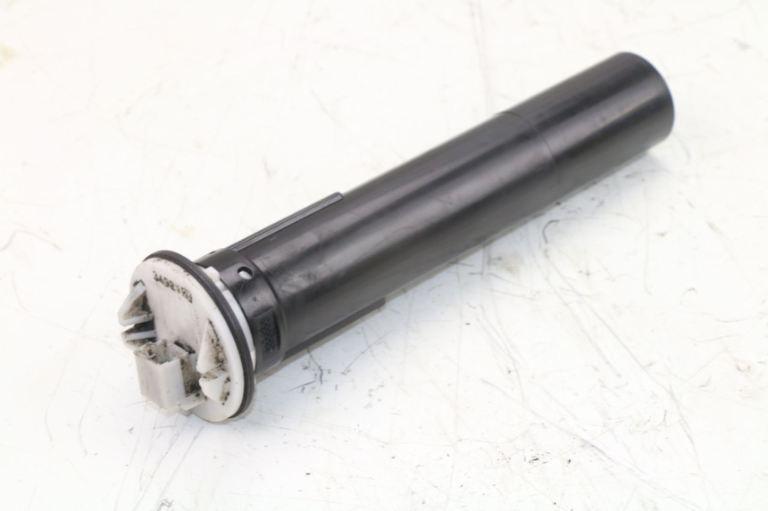 photo de JAUGE RESERVOIR ESSENCE PIAGGIO X10 500 (2012 - 2018)
