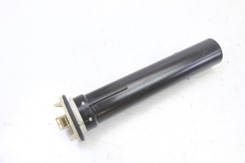 photo de JAUGE RESERVOIR ESSENCE GILERA RUNNER SL 50 (2006 - 2009)