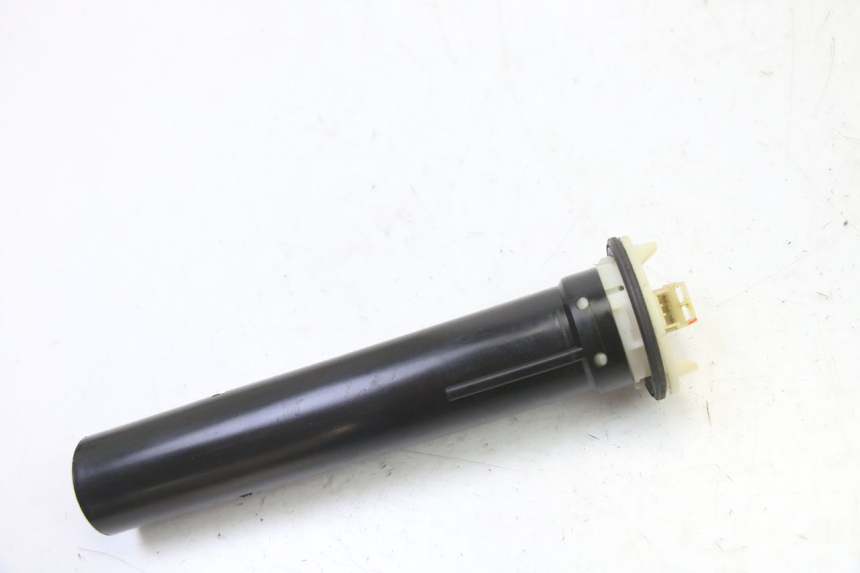 photo de JAUGE RESERVOIR ESSENCE GILERA RUNNER SL 50 (2006 - 2009)