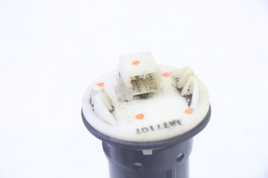 photo de JAUGE RESERVOIR ESSENCE GILERA RUNNER SP 50 (2009 - 2017)