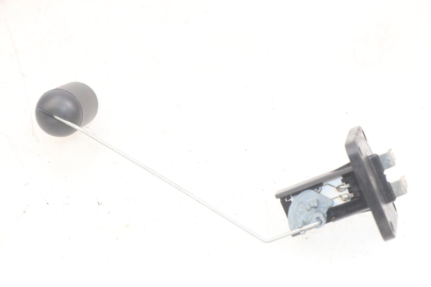 photo de JAUGE RESERVOIR ESSENCE APRILIA SCARABEO LIGHT 125 (2007 - 2011)
