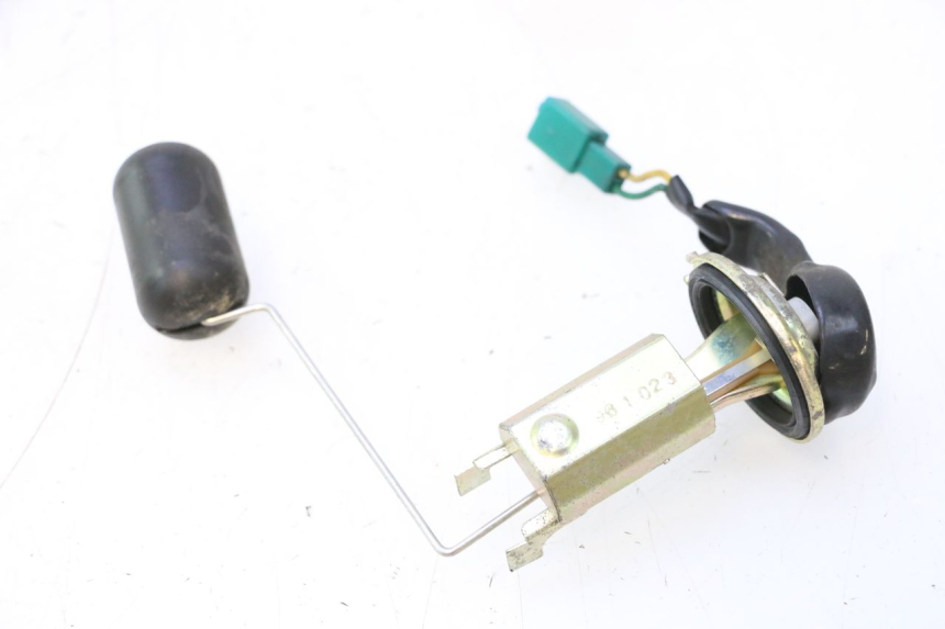 photo de JAUGE RESERVOIR ESSENCE PEUGEOT SPEEDFIGHT LC 50 (1996 - 2002) - Vue principale