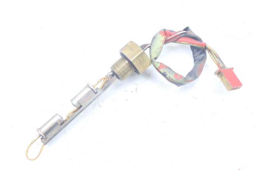 photo de JAUGE RESERVOIR ESSENCE SUZUKI SV N 650 (1999 - 2002)