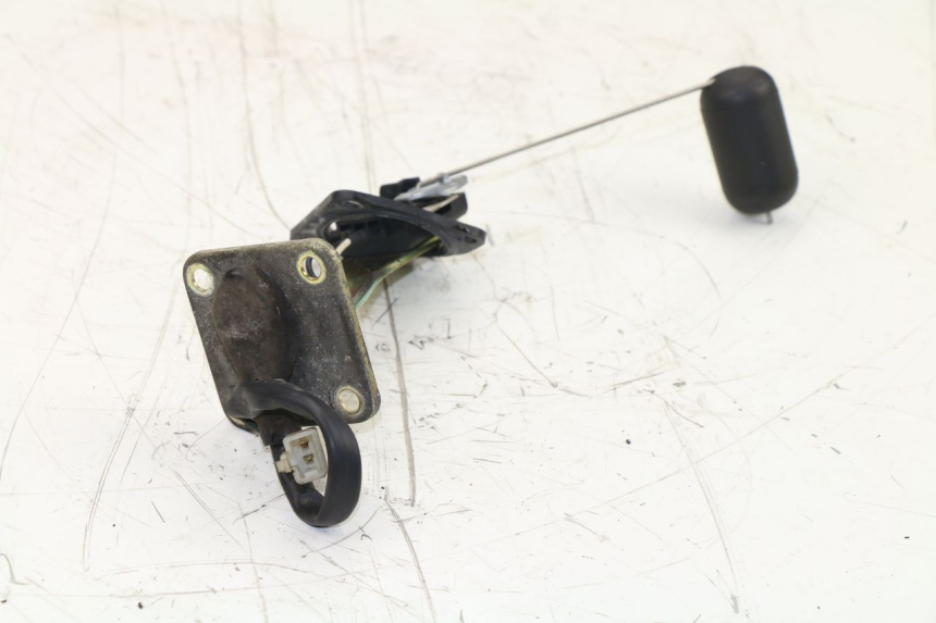 photo de JAUGE RESERVOIR ESSENCE SYM GTS 125 (2005 - 2008) - Zoom état d’usage