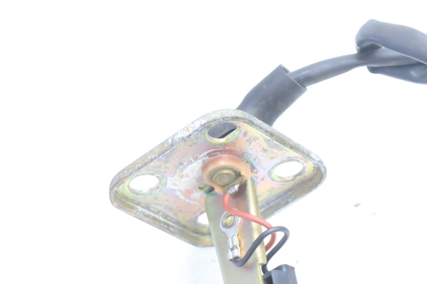 photo de JAUGE RESERVOIR ESSENCE YAMAHA XJR 1300 (1998 - 2002) - Autre angle de vue