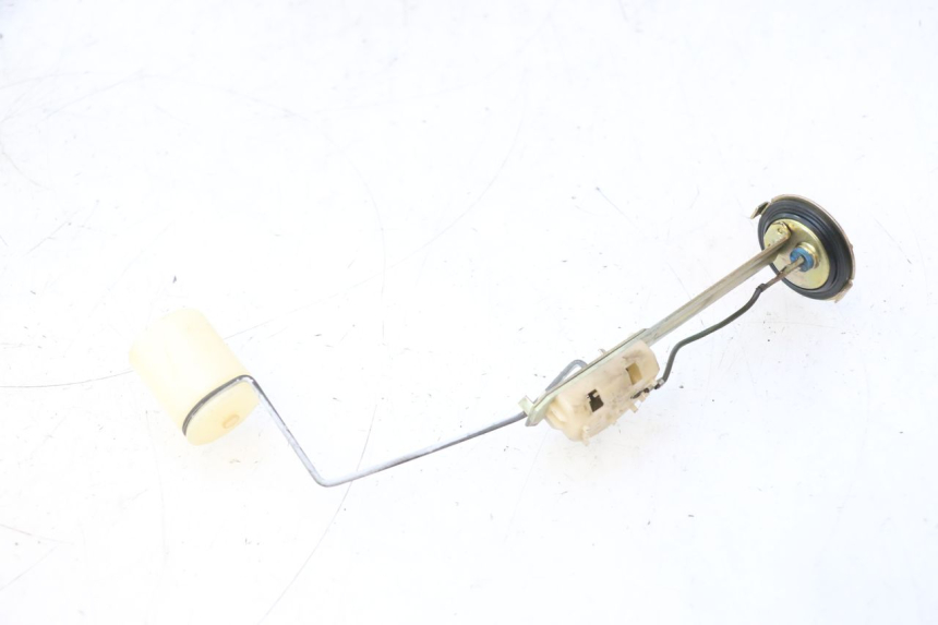 photo de JAUGE RESERVOIR ESSENCE YAMAHA YP MAJESTY 125 (1998 - 2001) - Autre angle de vue