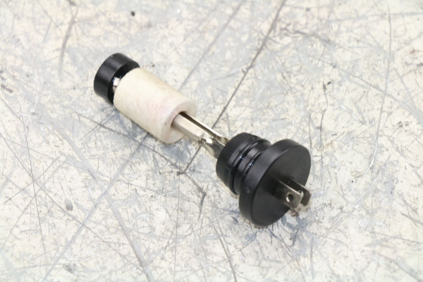 photo de JAUGE RESERVOIR HUILE PEUGEOT JET FORCE TSDI 50 (2003 - 2009)