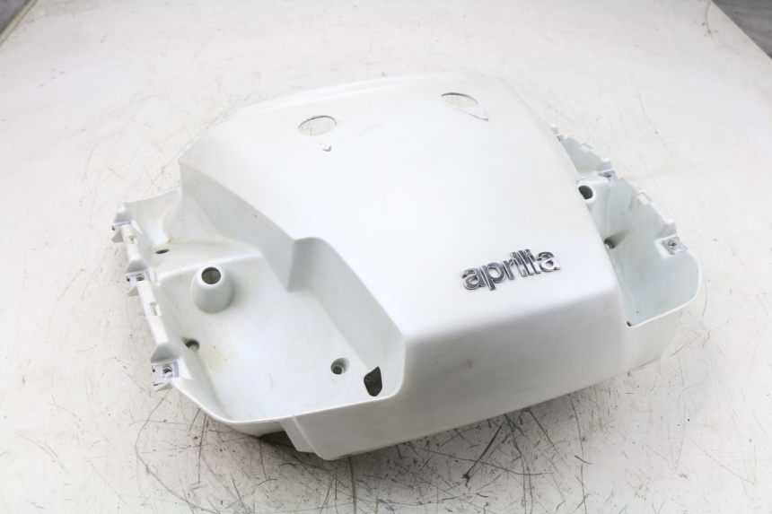 photo de JONCTION CARENAGE ARRIERE APRILIA ATLANTIC S 125 (2010 - 2013)