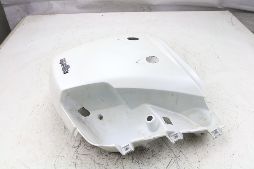photo de JONCTION CARENAGE ARRIERE APRILIA ATLANTIC S 125 (2010 - 2013)