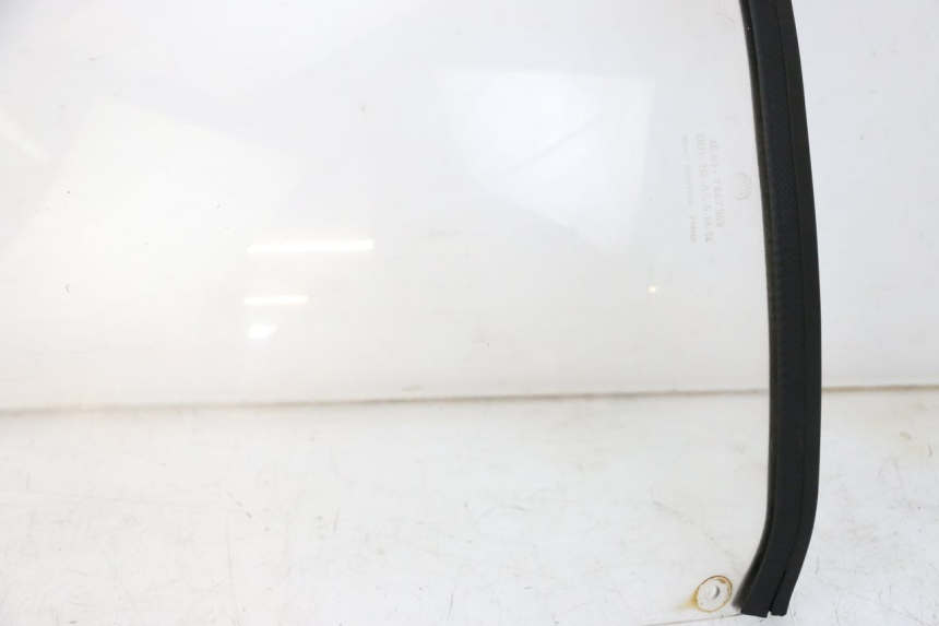 photo de JONCTION CARENAGE ARRIERE BMW C1 125 (2000 - 2003)