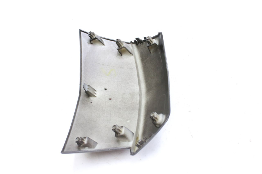 photo de JONCTION CARENAGE ARRIERE PEUGEOT CITYSTAR 125 (2011 - 2017)