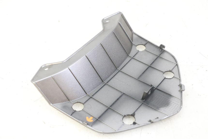photo de JONCTION CARENAGE ARRIERE HONDA FORZA ABS 300 (2013 - 2019)