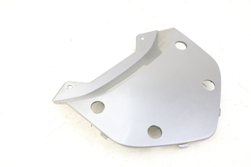 photo de JONCTION CARENAGE ARRIERE HONDA FORZA ABS 300 (2013 - 2019)