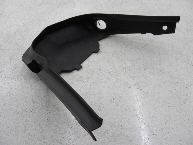 photo de JONCTION CARENAGE ARRIERE HONDA CB F HORNET 600 (2007 - 2009)