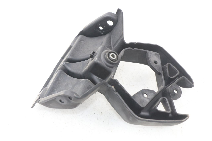 photo de JONCTION CARENAGE ARRIERE INFERIEURE BMW R GS 1200 (2005 - 2007)