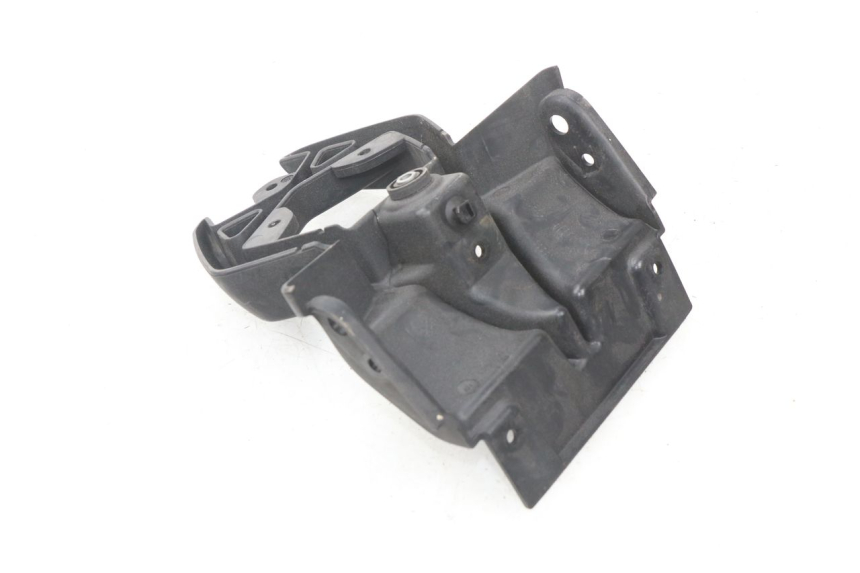 photo de JONCTION CARENAGE ARRIERE INFERIEURE BMW R GS 1200 (2005 - 2007)