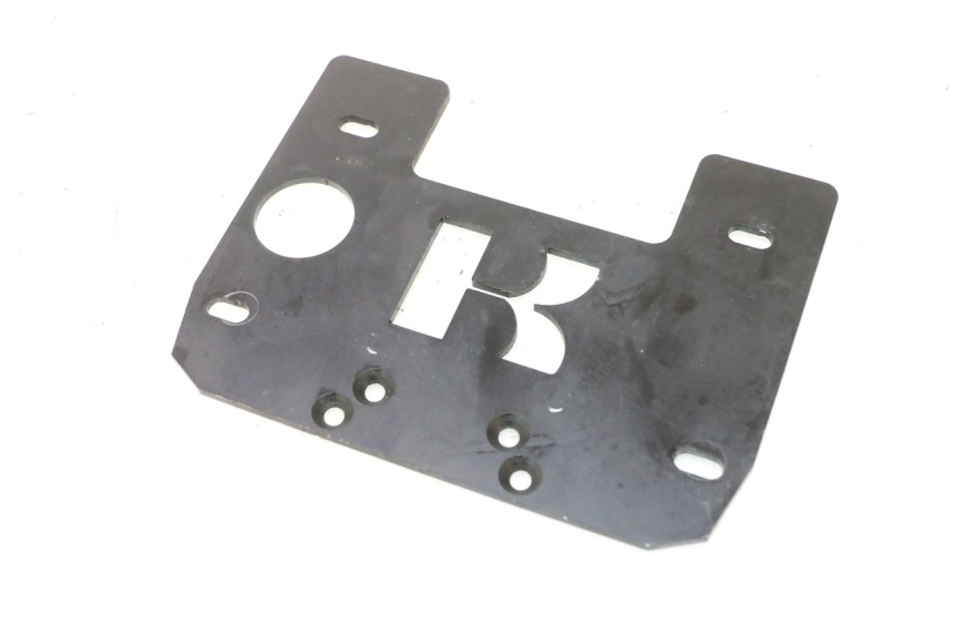 photo de JONCTION CARENAGE ARRIERE INFERIEURE KAWASAKI ER-6 ER6 N 650 (2005 - 2009) - Vue principale