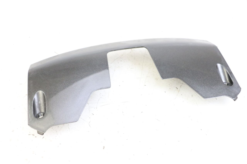 photo de JONCTION CARENAGE ARRIERE INFERIEURE HONDA FJS SILVER WING SILVERWING 400 (2005 - 2008)