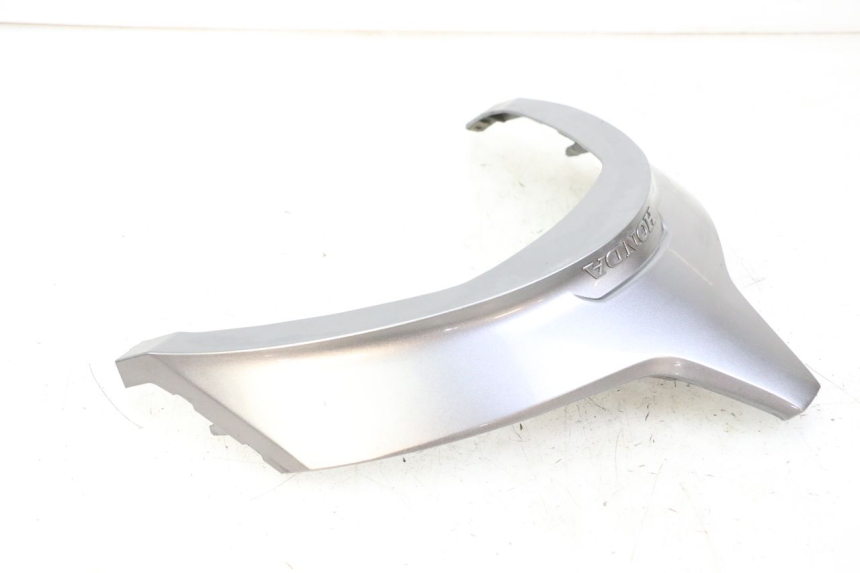 photo de JONCTION CARENAGE ARRIERE INFERIEURE HONDA FORZA ABS 300 (2013 - 2019)