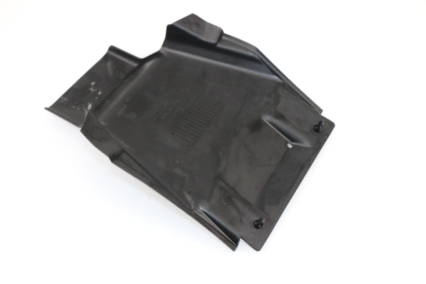 photo de JONCTION CARENAGE ARRIERE INFERIEURE HONDA CBR R 125 (2011 - 2016)