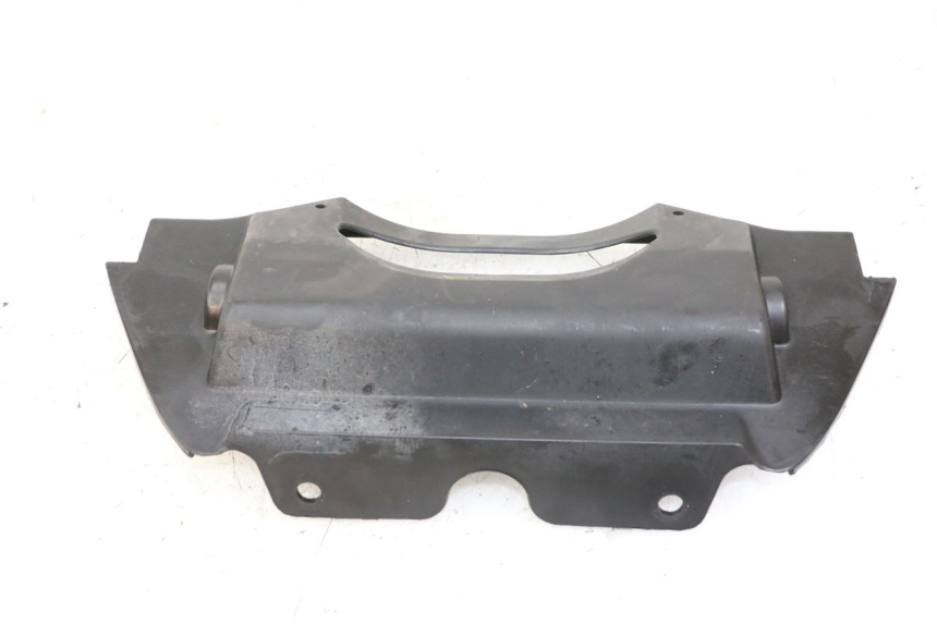 photo de JONCTION CARENAGE ARRIERE INFERIEURE KYMCO XCITING 500 (2007 - 2010)