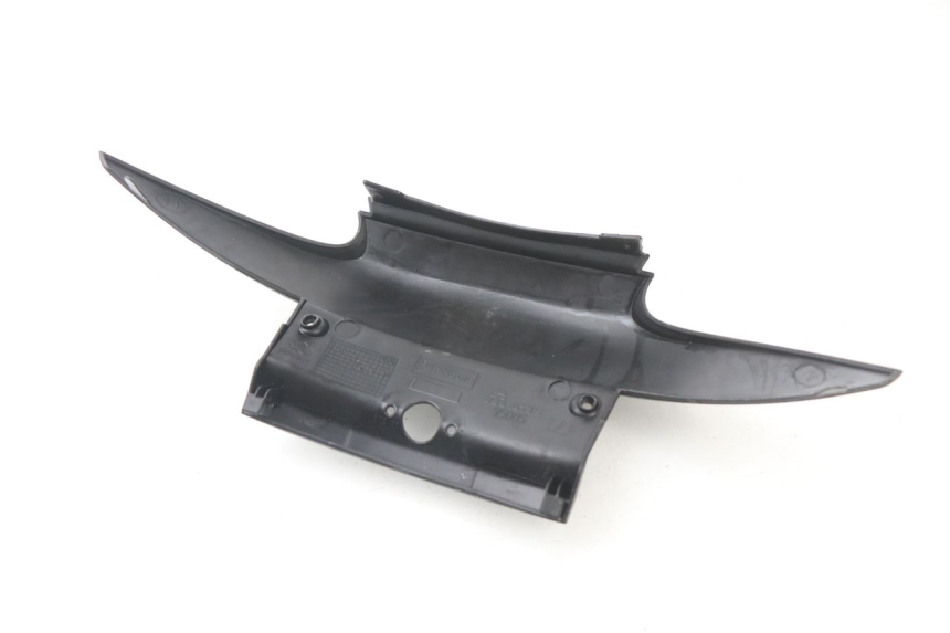 photo de JONCTION CARENAGE ARRIERE INFERIEURE PIAGGIO MP3 LT 300 (2010 - 2016) - Détail de la pièce