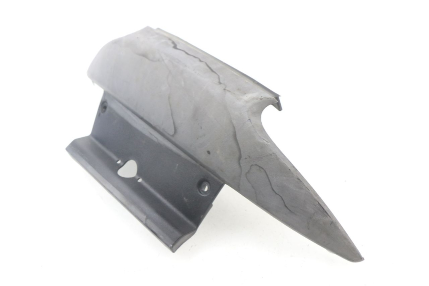 photo de JONCTION CARENAGE ARRIERE INFERIEURE PIAGGIO MP3 LT 300 (2010 - 2016) - Autre angle de vue