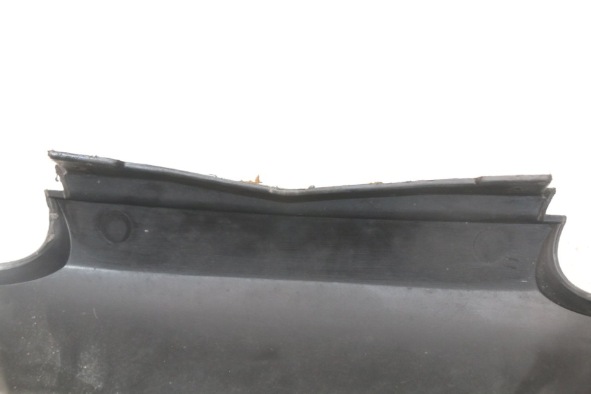 photo de JONCTION CARENAGE ARRIERE INFERIEURE PIAGGIO MP3 LT 400 (2007 - 2012)